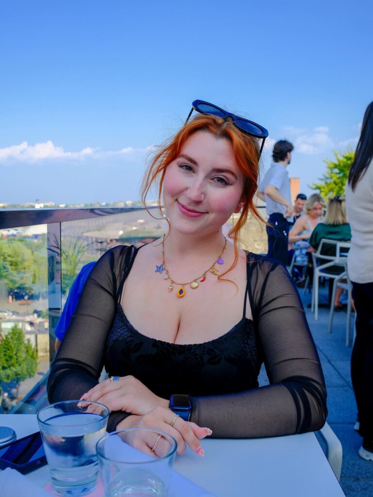 Isla Moon: Complete Wiki, Bio, Net Worth & Career 2025